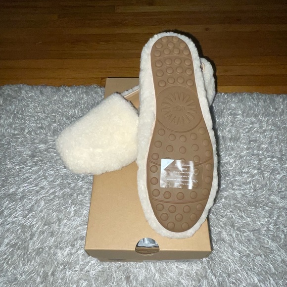 UGG Hailey Fluff Loafer - Picture 3 of 8